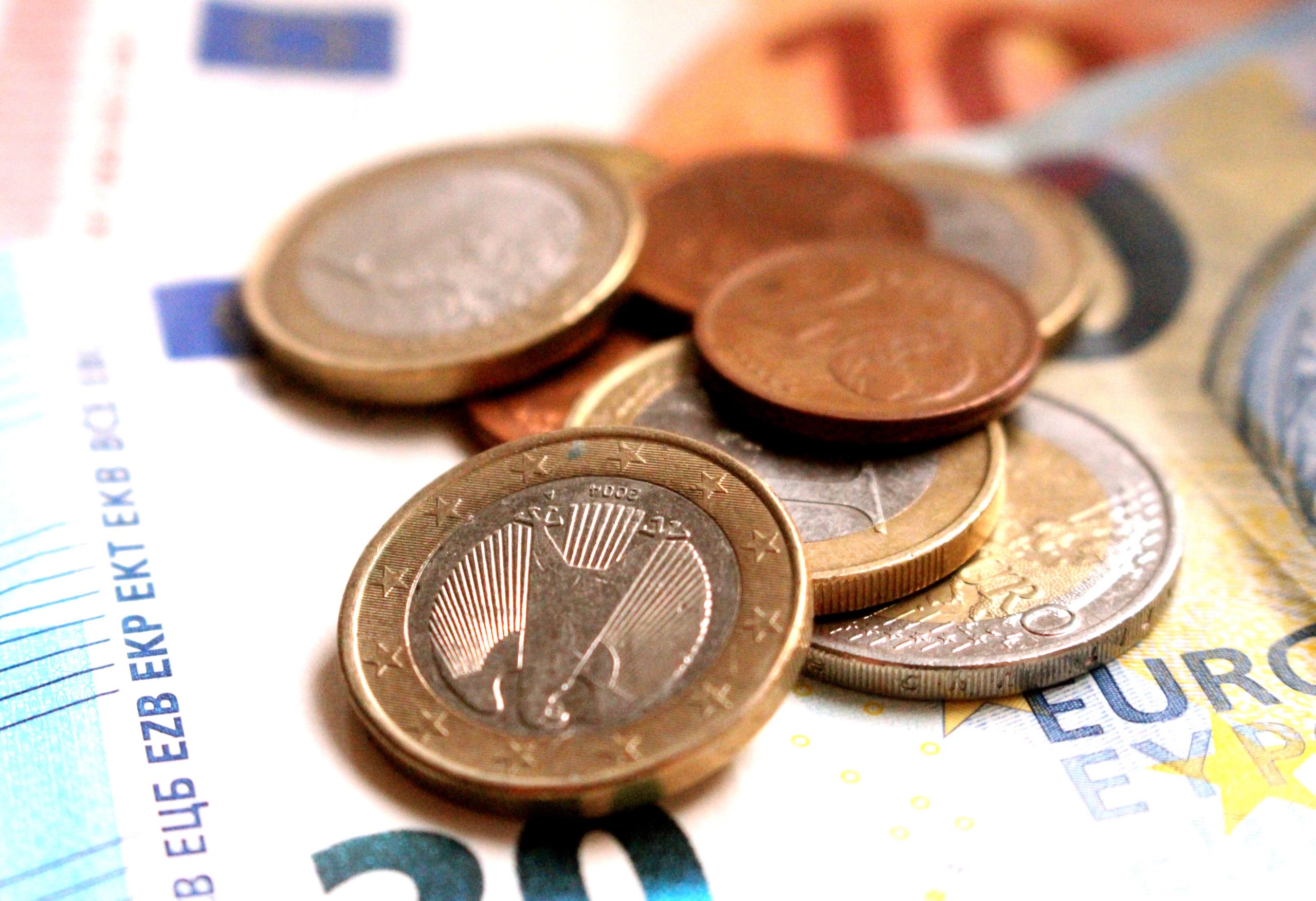 Euro-Münzen und -scheine